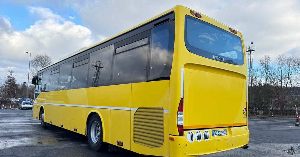 Irisbus Recreo Crosway / KLIMATYZACJA/ 59+1 miejsc/ tector / CENA: 78000zł netto - Prigradski autobus: slika 2 Irisbus Recreo Crosway / KLIMATYZACJA/ 59+1 miejsc/ tector / CENA: 78000zł netto - Prigradski autobus: slika 2