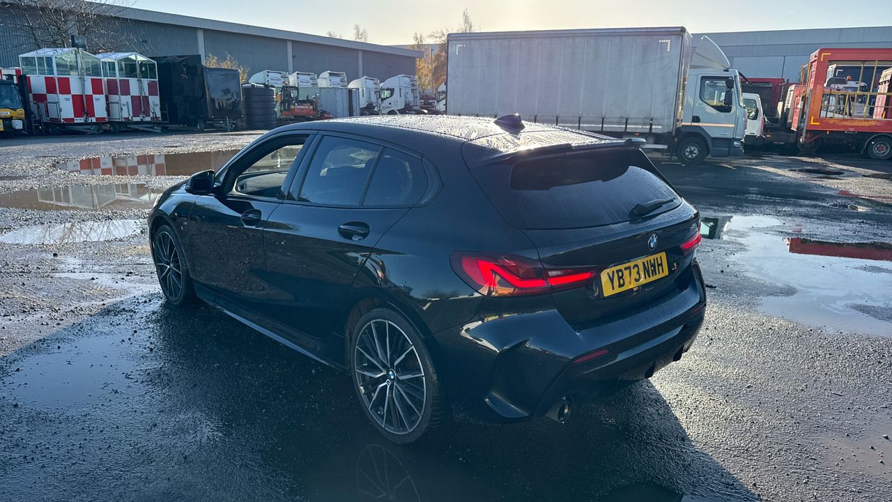 BMW 1 SERIES 118i M Sport - Hečbek: slika 3 BMW 1 SERIES 118i M Sport - Hečbek: slika 3