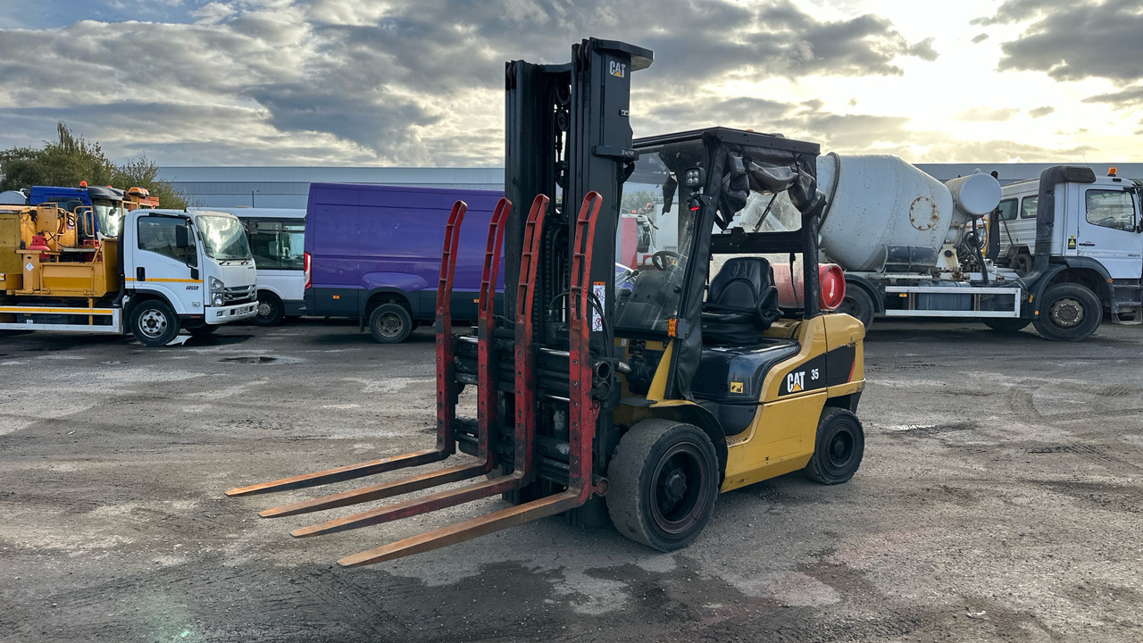 CATERPILLAR GP35N - Gasni viljuškar: slika 2 CATERPILLAR GP35N - Gasni viljuškar: slika 2