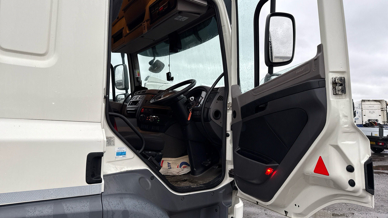 DAF CF 260 - Kamion sa ceradom: slika 5 DAF CF 260 - Kamion sa ceradom: slika 5