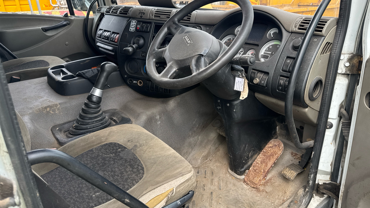 DAF CF 75.360 - Vakuumska cisterna: slika 5 DAF CF 75.360 - Vakuumska cisterna: slika 5