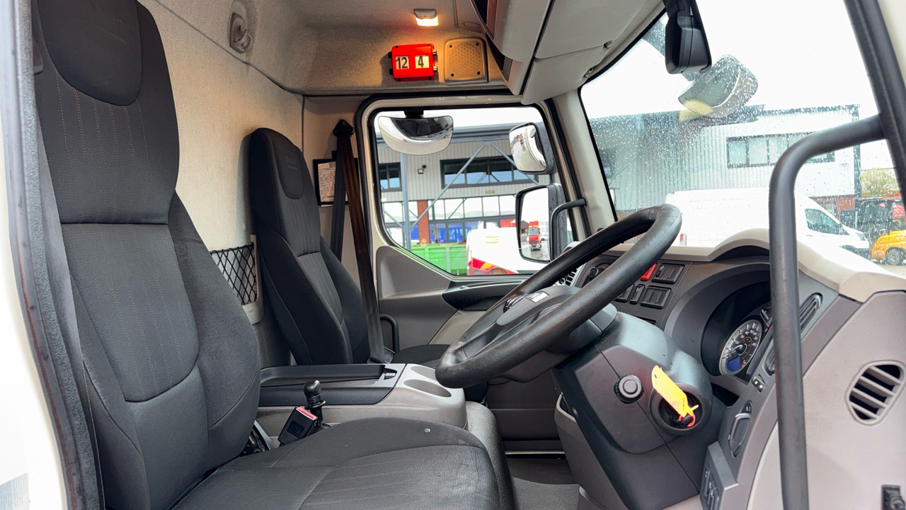 DAF LF 180 - Kamion sa ceradom: slika 5 DAF LF 180 - Kamion sa ceradom: slika 5