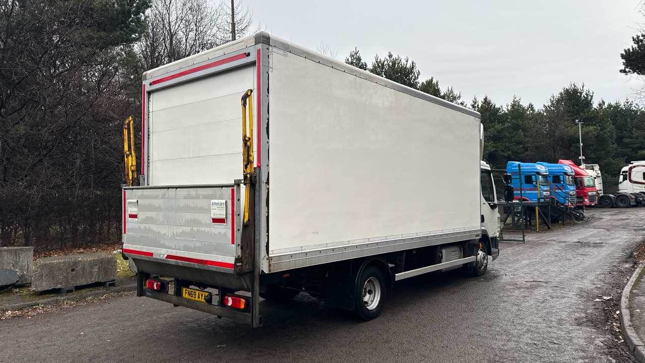 DAF LF 180 - Kamion sa zatvorenim sandukom: slika 4 DAF LF 180 - Kamion sa zatvorenim sandukom: slika 4