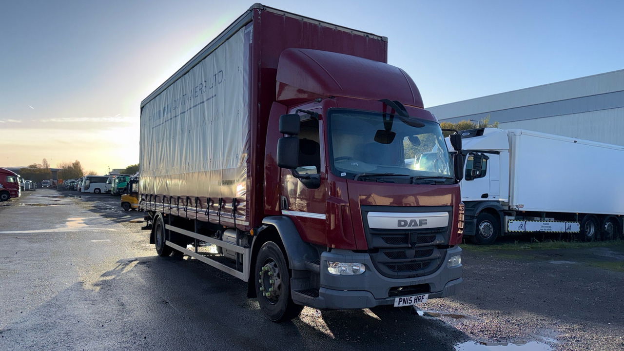 DAF LF 250 - Kamion sa ceradom: slika 1 DAF LF 250 - Kamion sa ceradom: slika 1