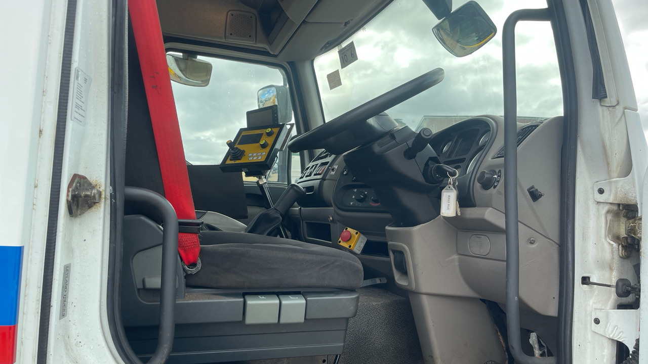 DAF LF 55.220 - Vozilo za čišćenje snega: slika 5 DAF LF 55.220 - Vozilo za čišćenje snega: slika 5
