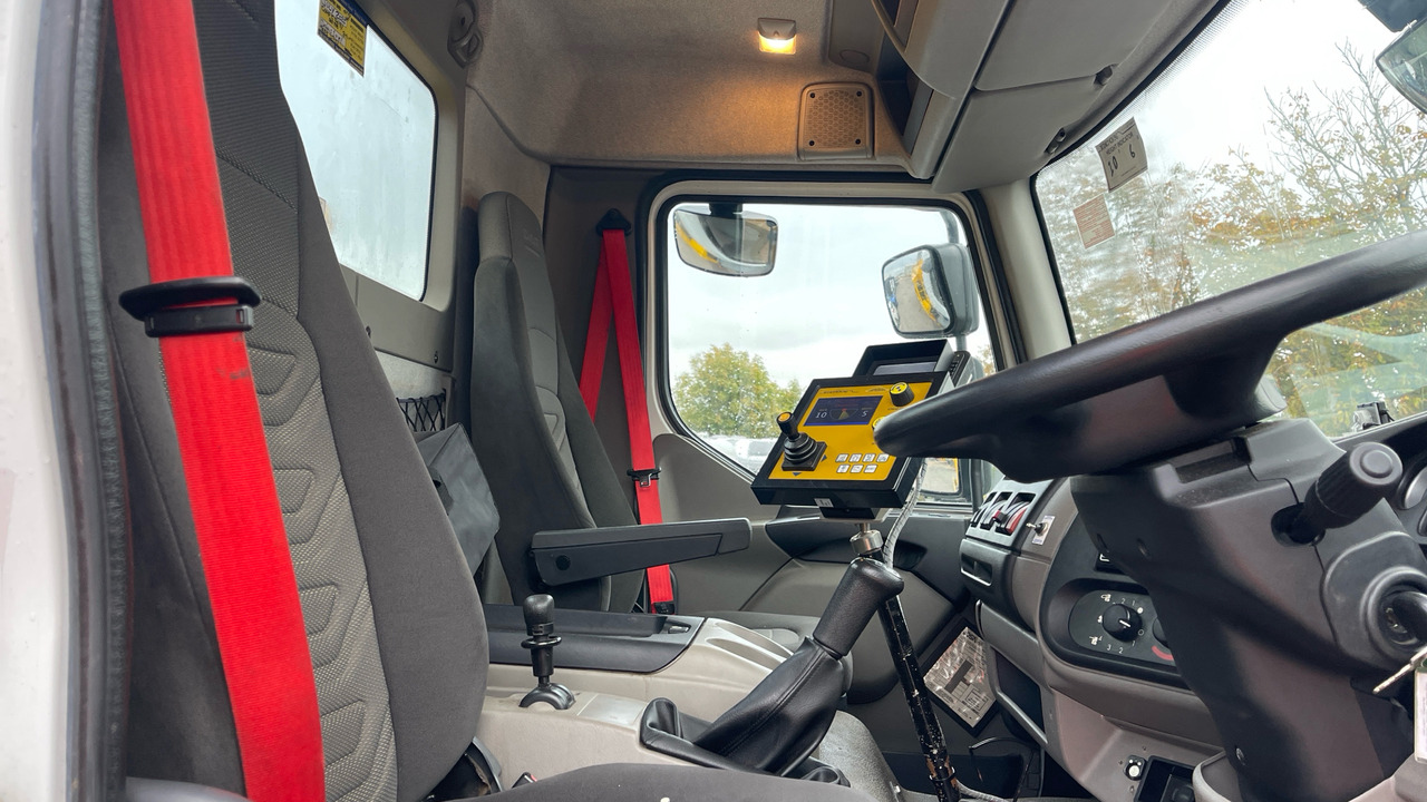 DAF LF 55.220 - Vozilo za čišćenje snega: slika 5 DAF LF 55.220 - Vozilo za čišćenje snega: slika 5