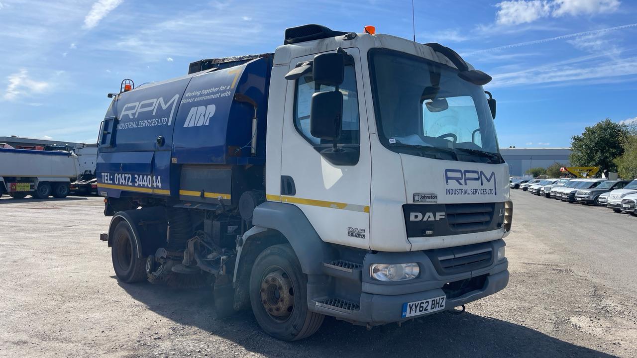 DAF LF 55.220 - Autočistilica: slika 1 DAF LF 55.220 - Autočistilica: slika 1