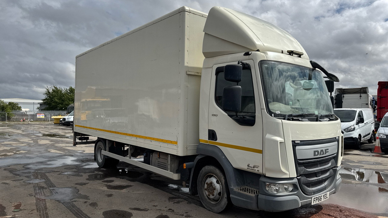 DAF TRUCKS LF LF 150 FA 08T - Kamion sa zatvorenim sandukom: slika 1 DAF TRUCKS LF LF 150 FA 08T - Kamion sa zatvorenim sandukom: slika 1