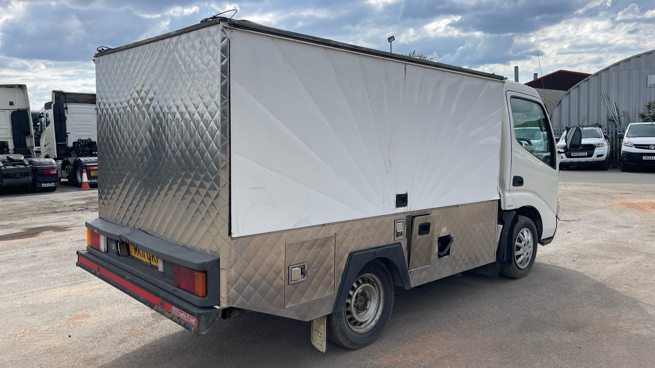 TOYOTA DYNA 300 D-4D 136HP - Druga mašina: slika 4 TOYOTA DYNA 300 D-4D 136HP - Druga mašina: slika 4