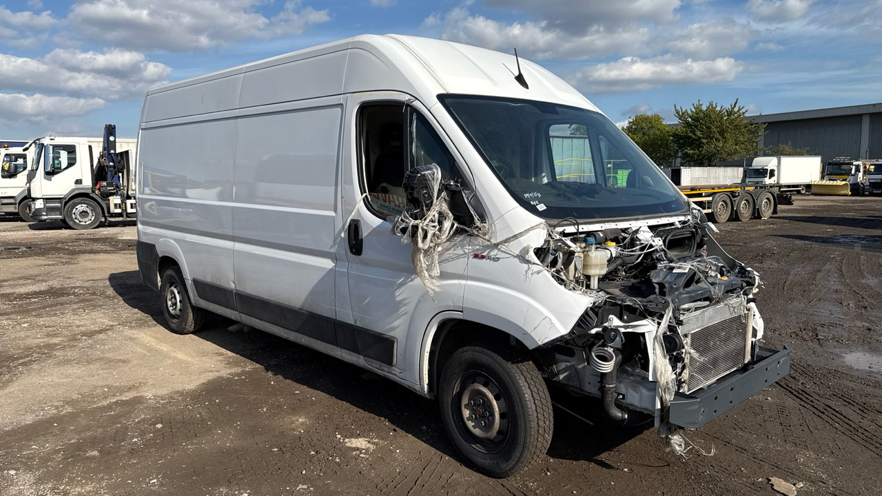 FIAT DUCATO 2.3 Multijet 140PS - Furgon: slika 2 FIAT DUCATO 2.3 Multijet 140PS - Furgon: slika 2