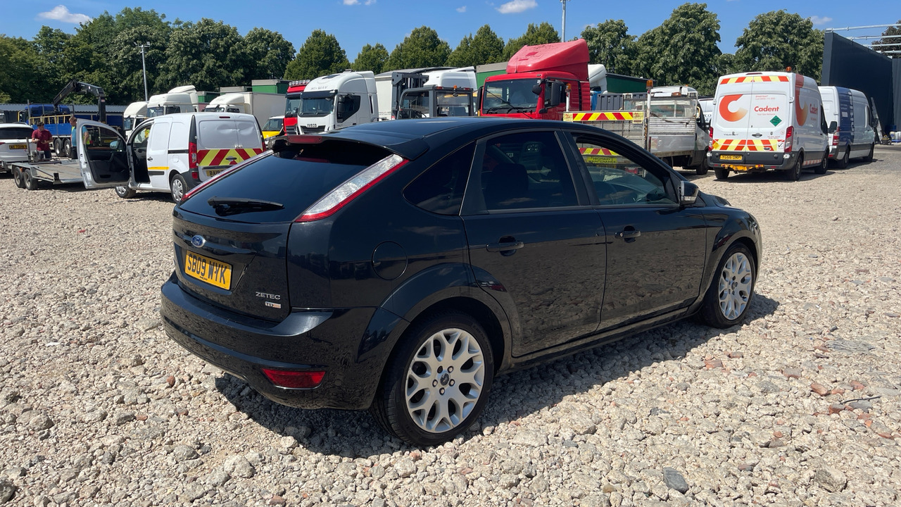 FORD FOCUS 115 1.8 TDCI - Hečbek: slika 4 FORD FOCUS 115 1.8 TDCI - Hečbek: slika 4