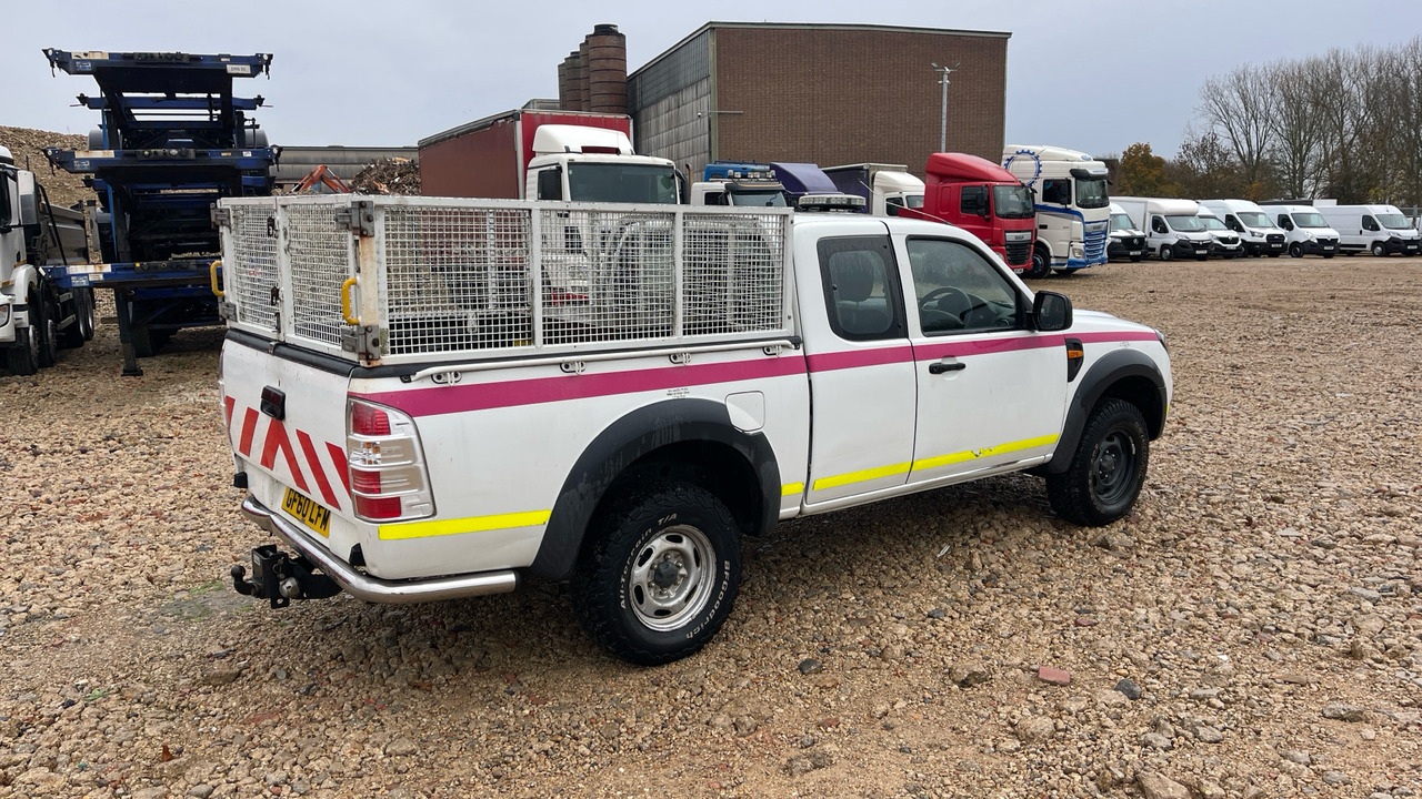 FORD RANGER 2.5 TDCI - Pikap, Dostavno vozilo sa duplom kabinom: slika 4 FORD RANGER 2.5 TDCI - Pikap, Dostavno vozilo sa duplom kabinom: slika 4