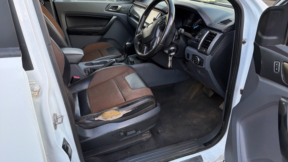 FORD RANGER Pick Up Double Cab Wildtrak 3.2 TDCi 200PS - Pikap, Dostavno vozilo sa duplom kabinom: slika 5 FORD RANGER Pick Up Double Cab Wildtrak 3.2 TDCi 200PS - Pikap, Dostavno vozilo sa duplom kabinom: slika 5