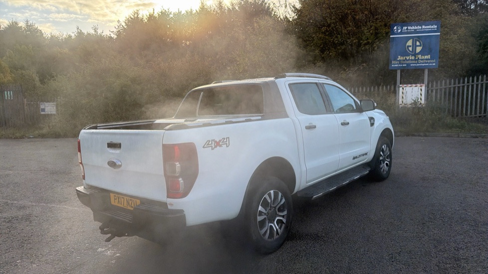FORD RANGER Pick Up Double Cab Wildtrak 3.2 TDCi 200PS - Pikap, Dostavno vozilo sa duplom kabinom: slika 4 FORD RANGER Pick Up Double Cab Wildtrak 3.2 TDCi 200PS - Pikap, Dostavno vozilo sa duplom kabinom: slika 4