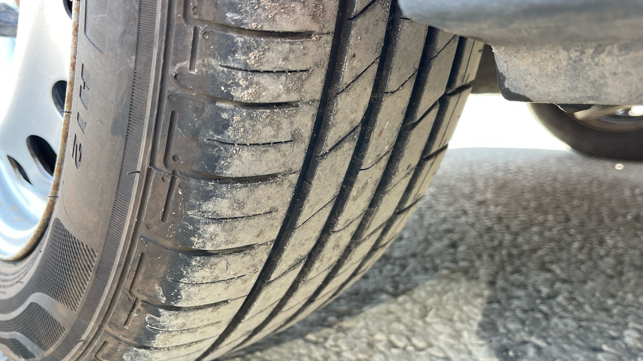 Mali kombi FORD TRANSIT CONNECT 220 1.5 TDCi 100PS: slika 17