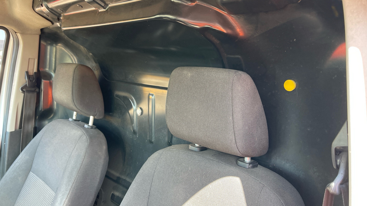 Mali kombi FORD TRANSIT CONNECT 220 1.5 TDCi 100PS: slika 15