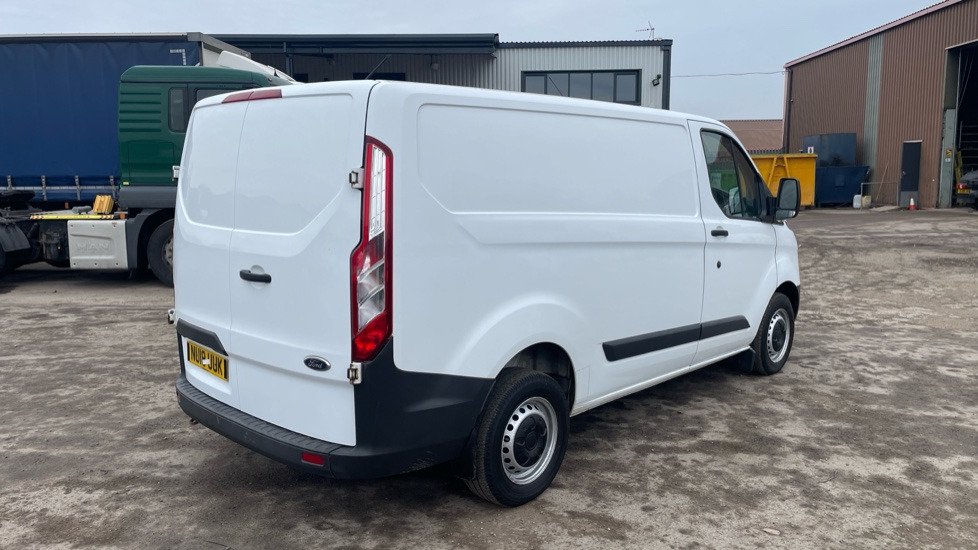 FORD TRANSIT CUSTOM 290 2.0 TDCI 105PS - Furgon: slika 4 FORD TRANSIT CUSTOM 290 2.0 TDCI 105PS - Furgon: slika 4