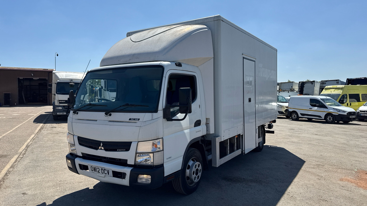 FUSO CANTER 7C18 - Kamion sa zatvorenim sandukom: slika 2 FUSO CANTER 7C18 - Kamion sa zatvorenim sandukom: slika 2