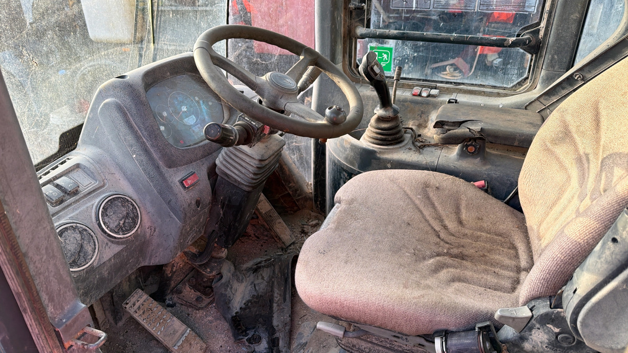 HYUNDAI HL73O-9 - Utovarivač točkaš: slika 5 HYUNDAI HL73O-9 - Utovarivač točkaš: slika 5