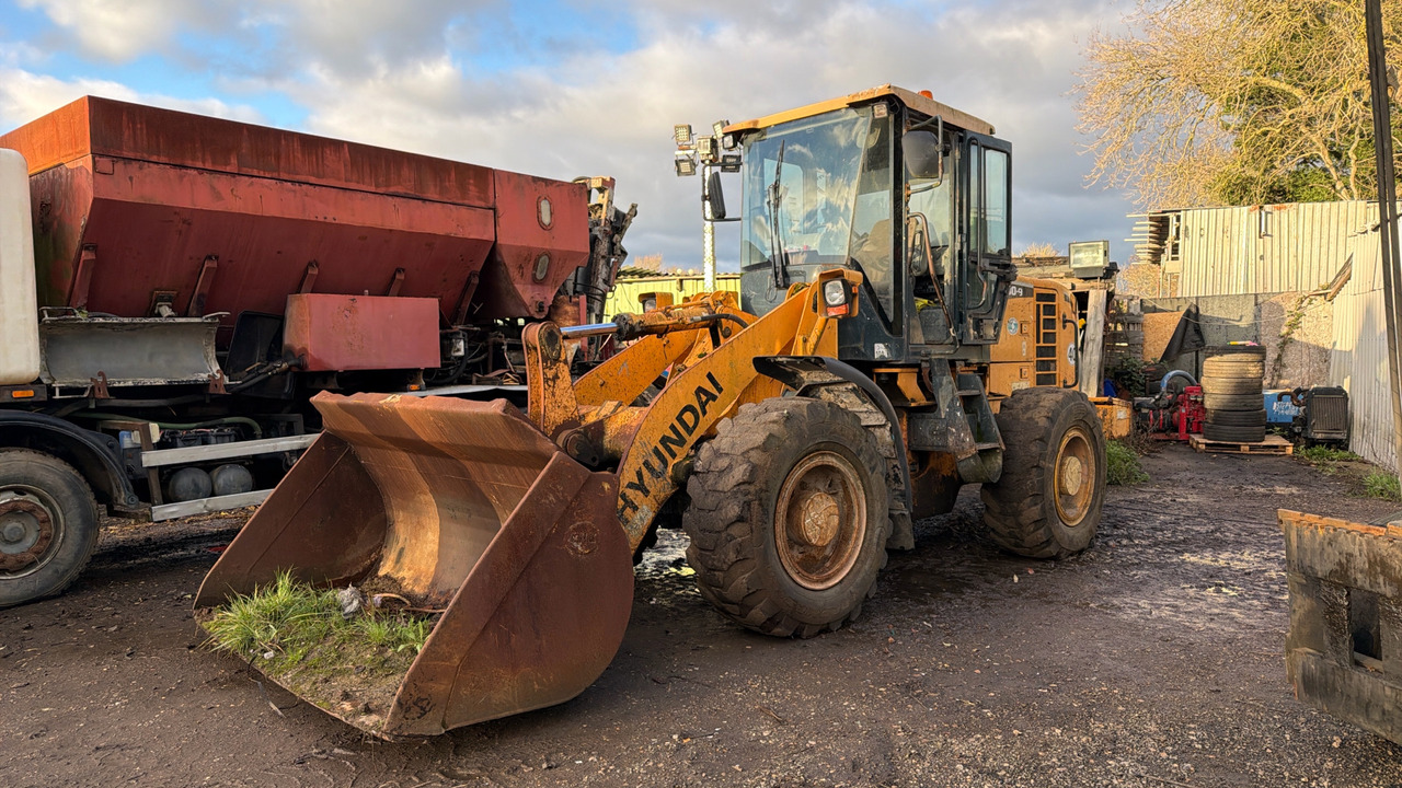 HYUNDAI HL73O-9 - Utovarivač točkaš: slika 1 HYUNDAI HL73O-9 - Utovarivač točkaš: slika 1