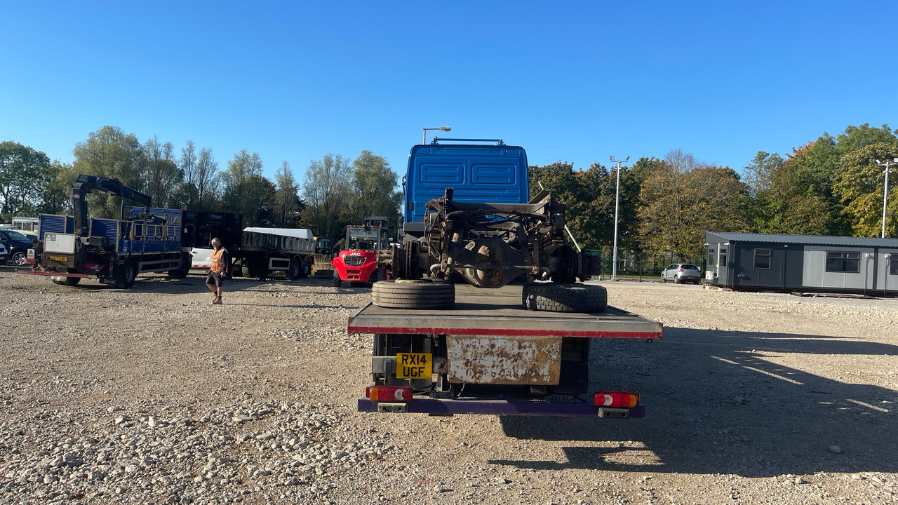 Kamion sa tovarnim sandukom IVECO EUROCARGO  180E: slika 10