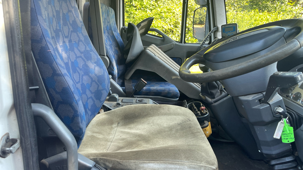 IVECO EUROCARGO 180E25 - Kamion sa tovarnim sandukom, Kamion sa dizalicom: slika 5 IVECO EUROCARGO 180E25 - Kamion sa tovarnim sandukom, Kamion sa dizalicom: slika 5