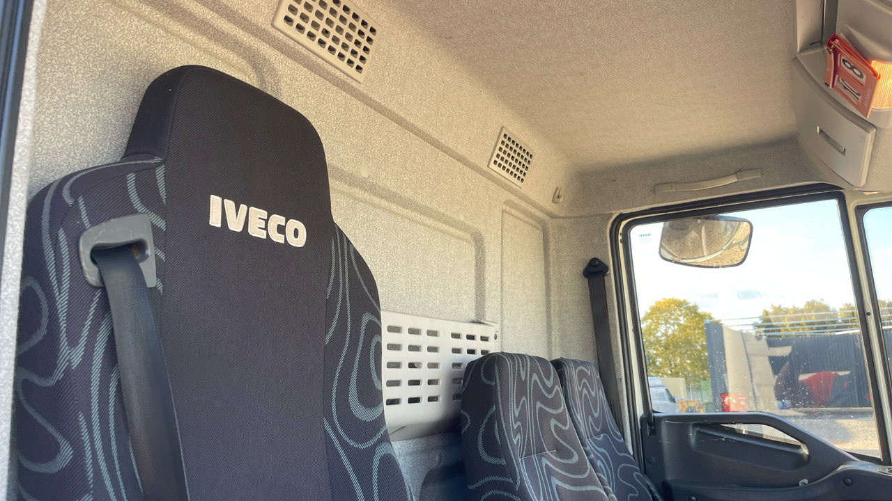 Kamion sa zatvorenim sandukom Iveco Eurocargo 75E16: slika 8