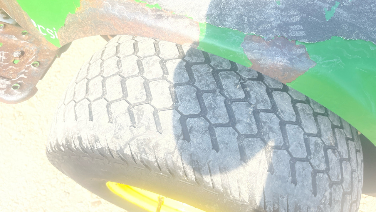 Baštenska kosačica JOHN DEERE F1400: slika 17