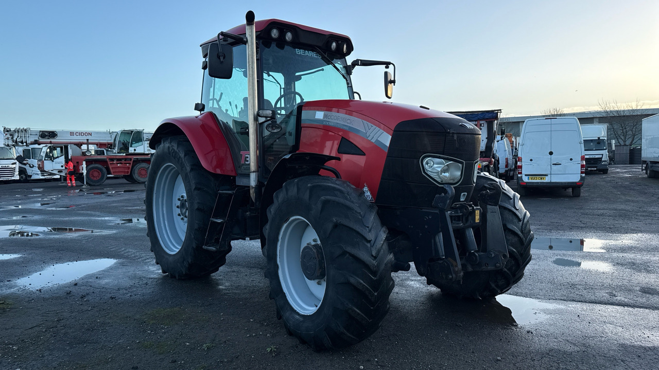 MCCORMICK XTX145 EXTRASPEED - Traktor: slika 1 MCCORMICK XTX145 EXTRASPEED - Traktor: slika 1