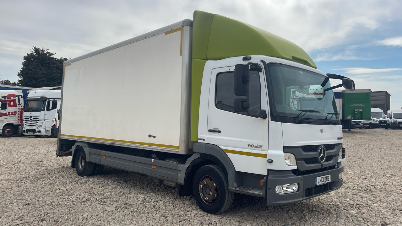 MERCEDES-BENZ ATEGO 1022 - Kamion sa zatvorenim sandukom: slika 1 MERCEDES-BENZ ATEGO 1022 - Kamion sa zatvorenim sandukom: slika 1