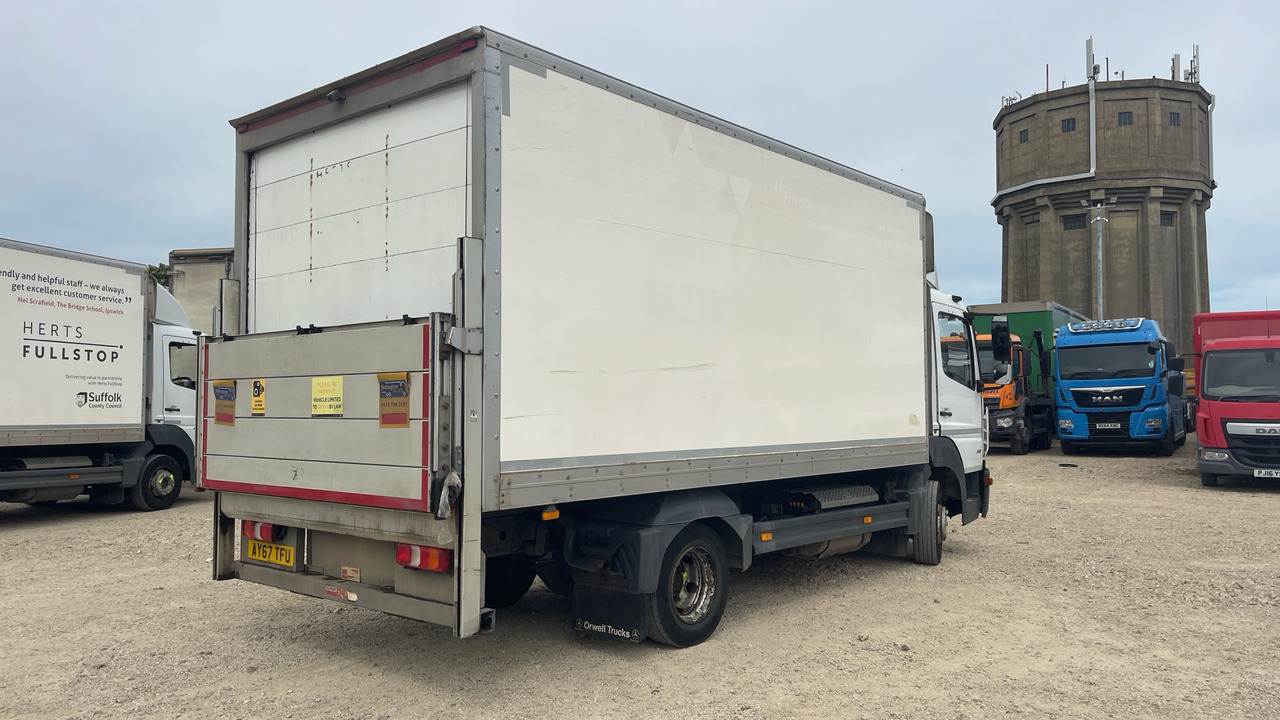 MERCEDES-BENZ ATEGO 818 - Kamion sa zatvorenim sandukom: slika 4 MERCEDES-BENZ ATEGO 818 - Kamion sa zatvorenim sandukom: slika 4