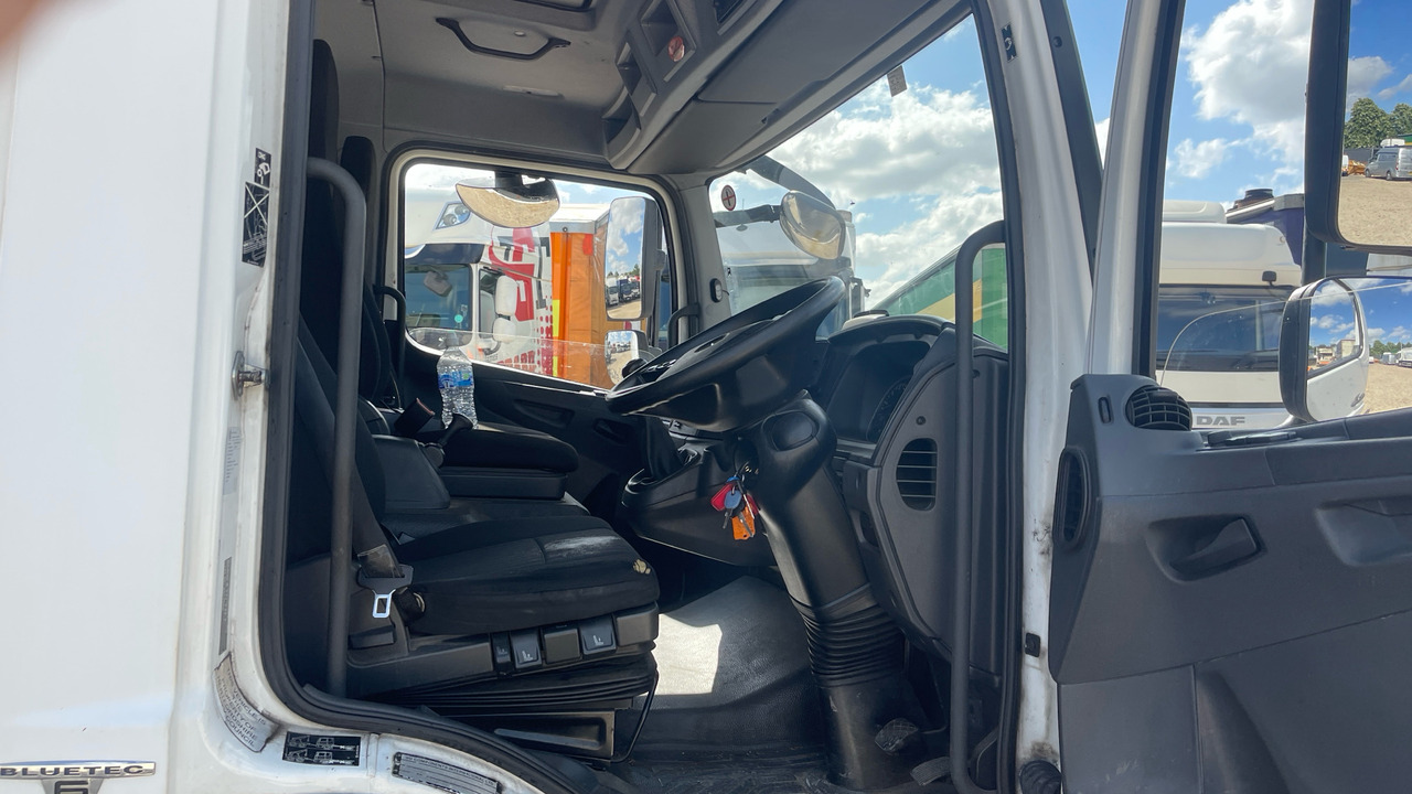 MERCEDES-BENZ ATEGO 818 - Kamion sa zatvorenim sandukom: slika 5 MERCEDES-BENZ ATEGO 818 - Kamion sa zatvorenim sandukom: slika 5