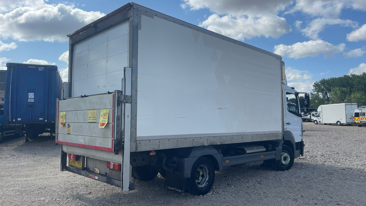 MERCEDES-BENZ ATEGO 818 - Kamion sa zatvorenim sandukom: slika 4 MERCEDES-BENZ ATEGO 818 - Kamion sa zatvorenim sandukom: slika 4