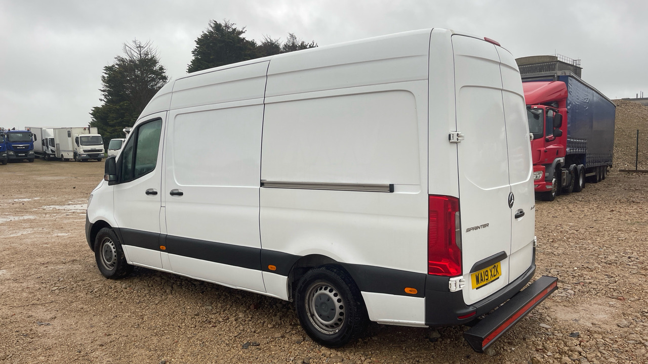 MERCEDES-BENZ SPRINTER 314 CDI - Dostavno vozilo hladnjača: slika 3 MERCEDES-BENZ SPRINTER 314 CDI - Dostavno vozilo hladnjača: slika 3