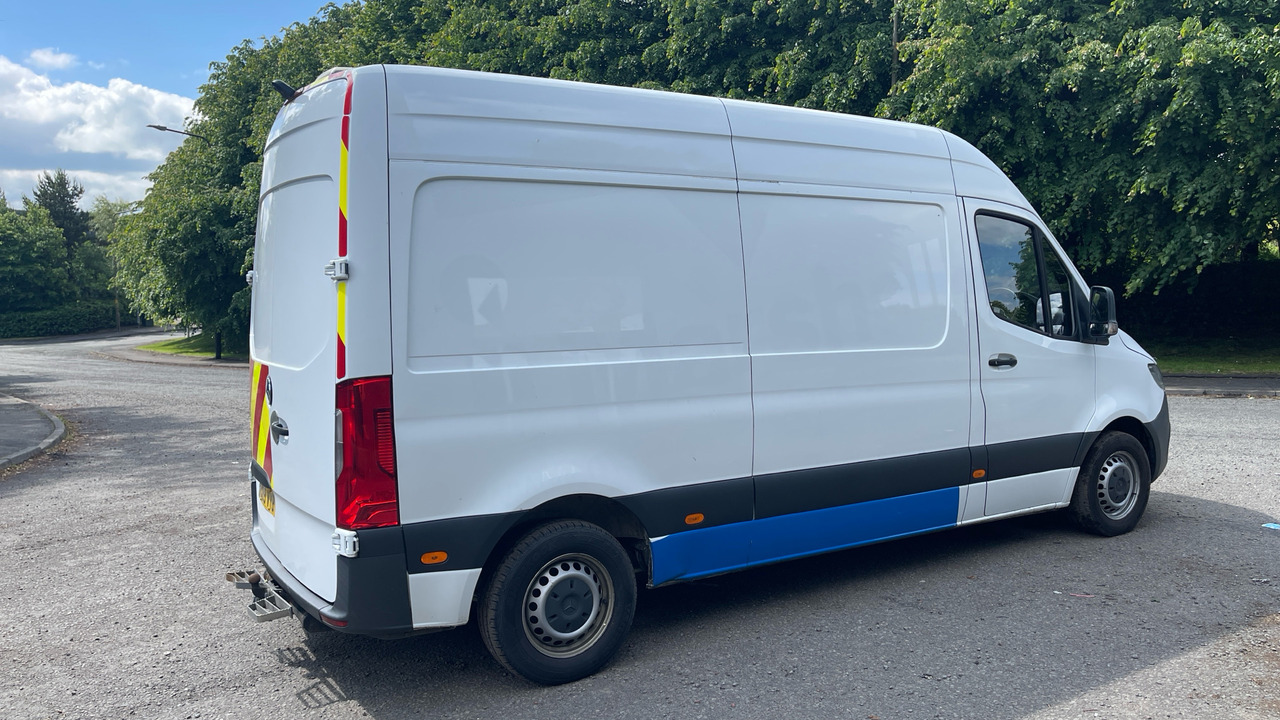 MERCEDES-BENZ SPRINTER 314 CDI - Furgon: slika 4 MERCEDES-BENZ SPRINTER 314 CDI - Furgon: slika 4
