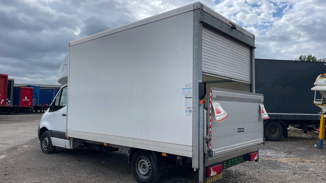 MERCEDES-BENZ SPRINTER 315 CDI - Dostavno vozilo sa zatvorenim sandukom: slika 4 MERCEDES-BENZ SPRINTER 315 CDI - Dostavno vozilo sa zatvorenim sandukom: slika 4