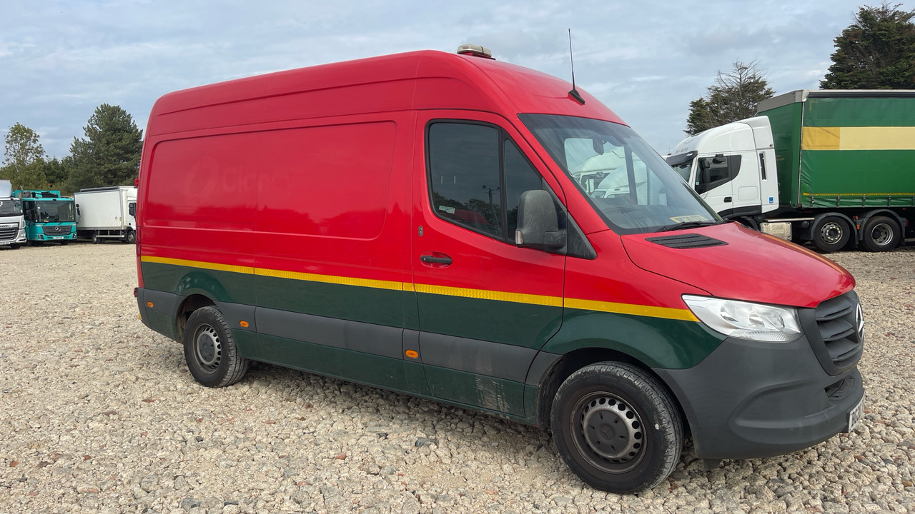 MERCEDES-BENZ SPRINTER 316 CDI - Furgon: slika 1 MERCEDES-BENZ SPRINTER 316 CDI - Furgon: slika 1