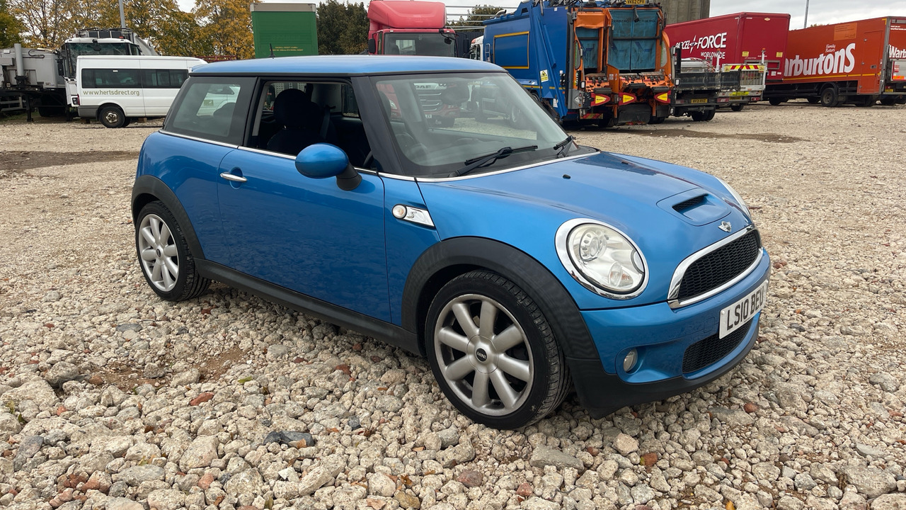 MINI COOPER S 1.6 - Hečbek: slika 1 MINI COOPER S 1.6 - Hečbek: slika 1