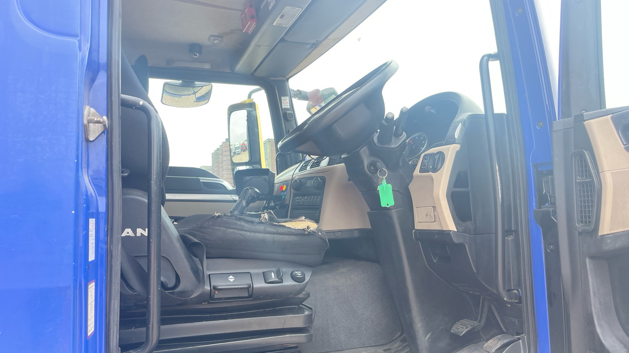 Man TGM 18.250 - Kamion sa tovarnim sandukom, Kamion sa dizalicom: slika 5 Man TGM 18.250 - Kamion sa tovarnim sandukom, Kamion sa dizalicom: slika 5