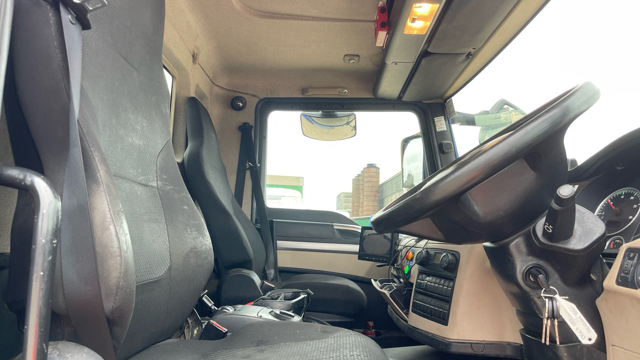 Man TGM 18.250 - Kamion sa tovarnim sandukom, Kamion sa dizalicom: slika 5 Man TGM 18.250 - Kamion sa tovarnim sandukom, Kamion sa dizalicom: slika 5