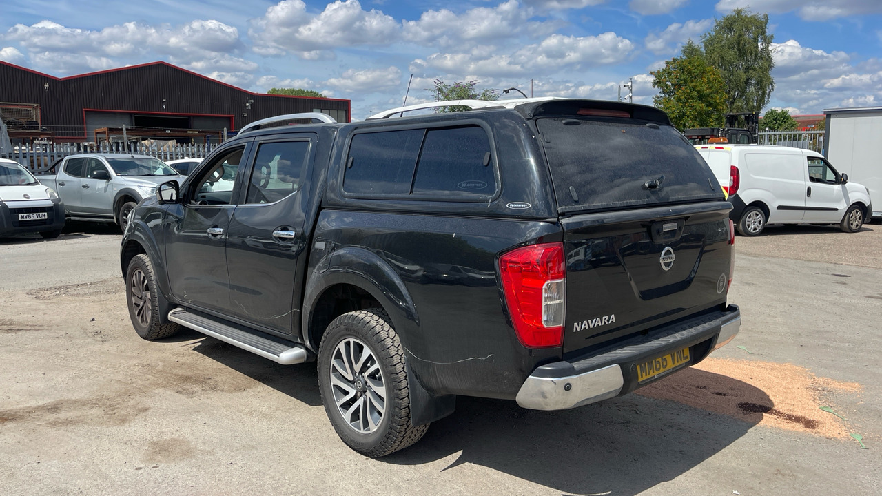 NISSAN NAVARA TEKNA 2.3 DCI 190PS - Pikap, Dostavno vozilo sa duplom kabinom: slika 3 NISSAN NAVARA TEKNA 2.3 DCI 190PS - Pikap, Dostavno vozilo sa duplom kabinom: slika 3