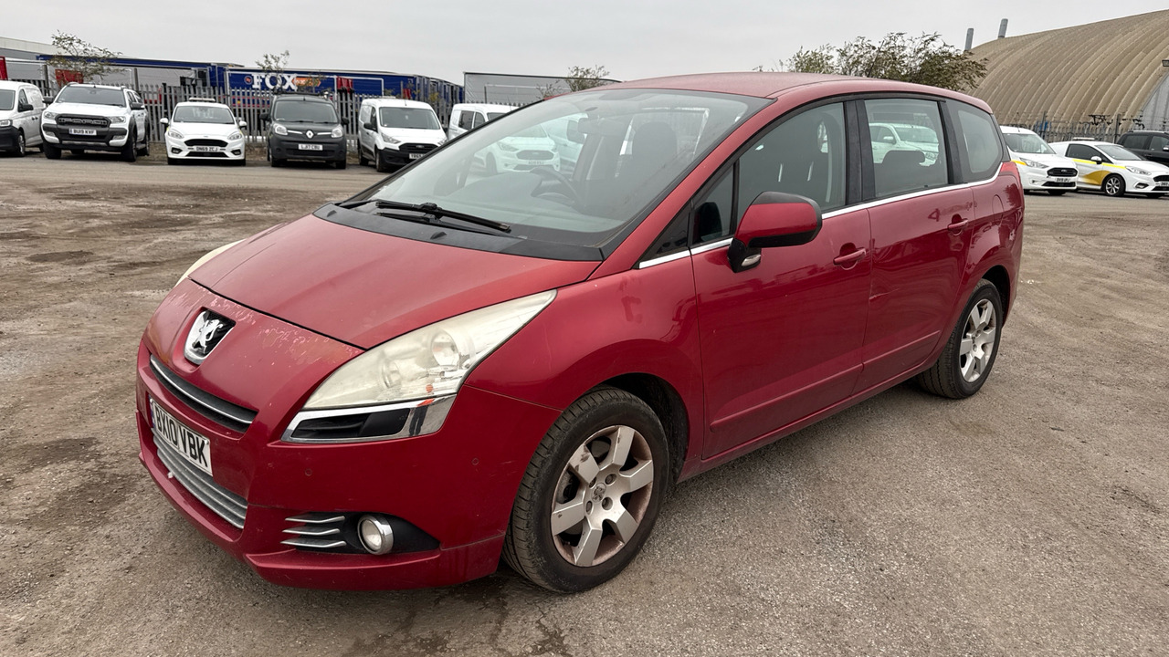 PEUGEOT 5008 2.0 HDI 150PS - Automobil: slika 2 PEUGEOT 5008 2.0 HDI 150PS - Automobil: slika 2