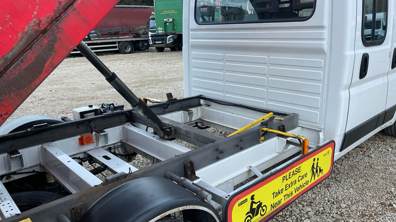 Dostavno vozilo istovarivač PEUGEOT BOXER 335 2.0 BLUE HDI 130PS: slika 16 Dostavno vozilo istovarivač PEUGEOT BOXER 335 2.0 BLUE HDI 130PS: slika 16