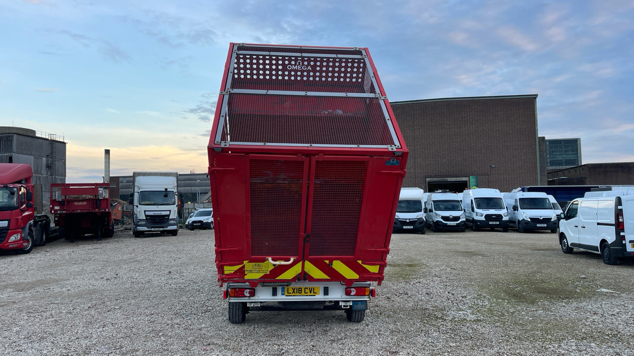 Dostavno vozilo istovarivač PEUGEOT BOXER 335 2.0 BLUE HDI 130PS: slika 17 Dostavno vozilo istovarivač PEUGEOT BOXER 335 2.0 BLUE HDI 130PS: slika 17