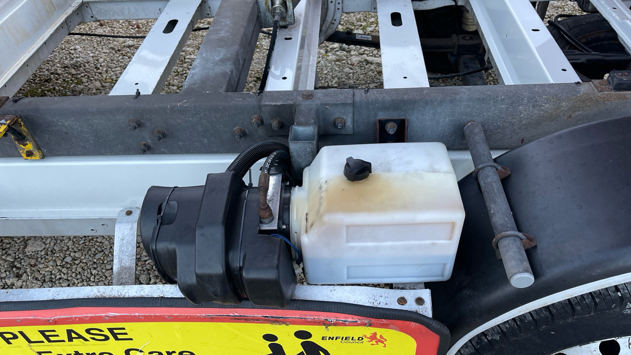 Dostavno vozilo istovarivač PEUGEOT BOXER 335 2.0 BLUE HDI 130PS: slika 20 Dostavno vozilo istovarivač PEUGEOT BOXER 335 2.0 BLUE HDI 130PS: slika 20