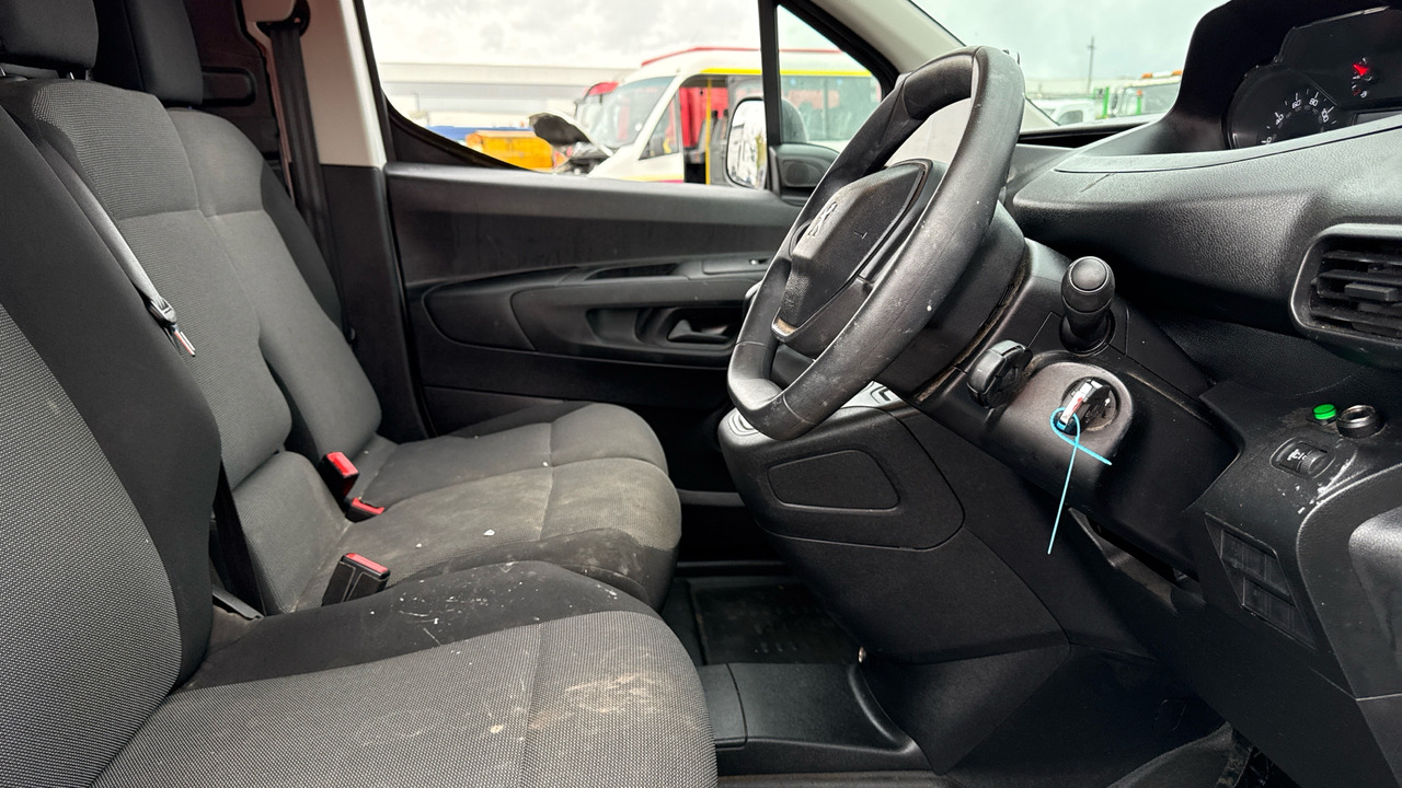 PEUGEOT PARTNER 1000 1.5 BlueHDi 100PS - Mali kombi: slika 5 PEUGEOT PARTNER 1000 1.5 BlueHDi 100PS - Mali kombi: slika 5