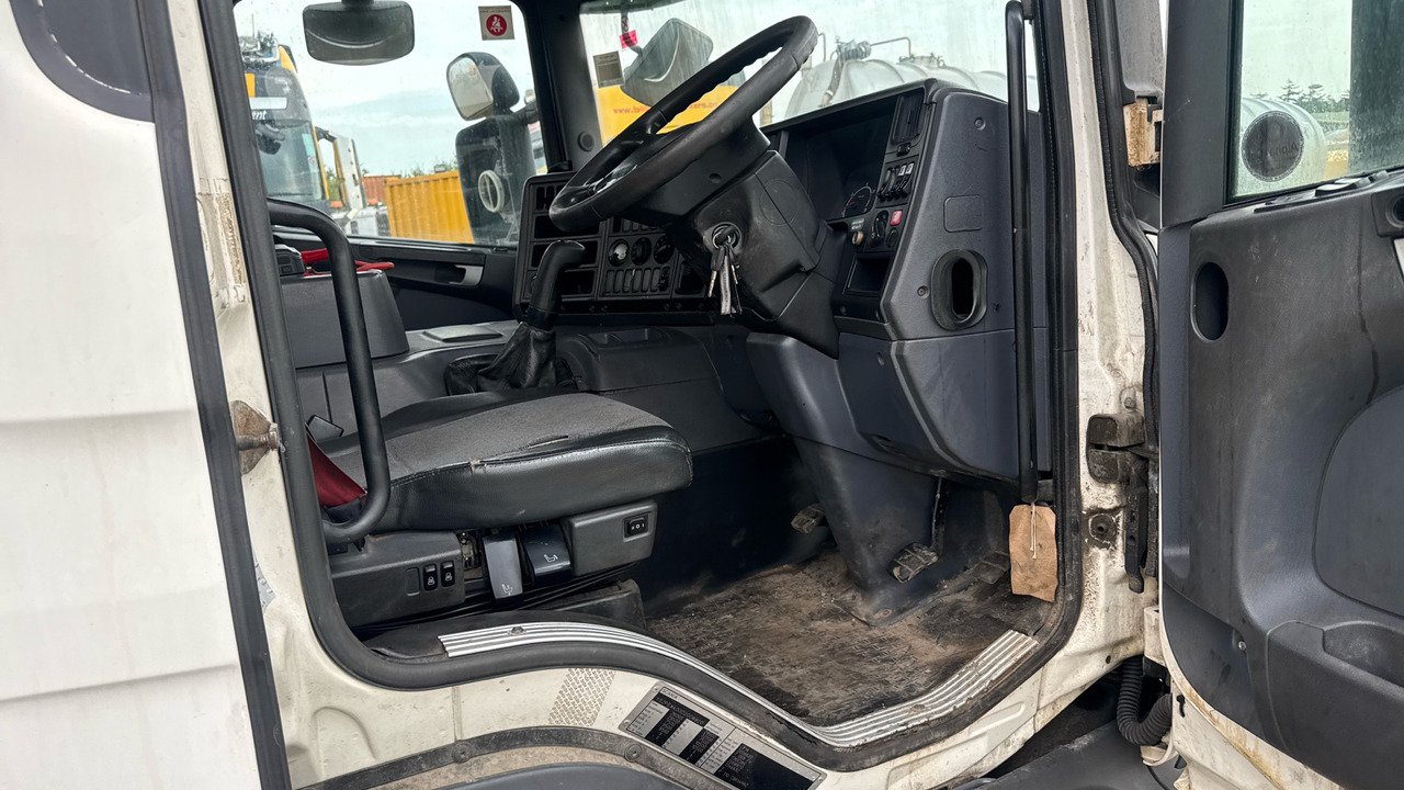 SCANIA P 310 - Vakuumska cisterna: slika 5 SCANIA P 310 - Vakuumska cisterna: slika 5