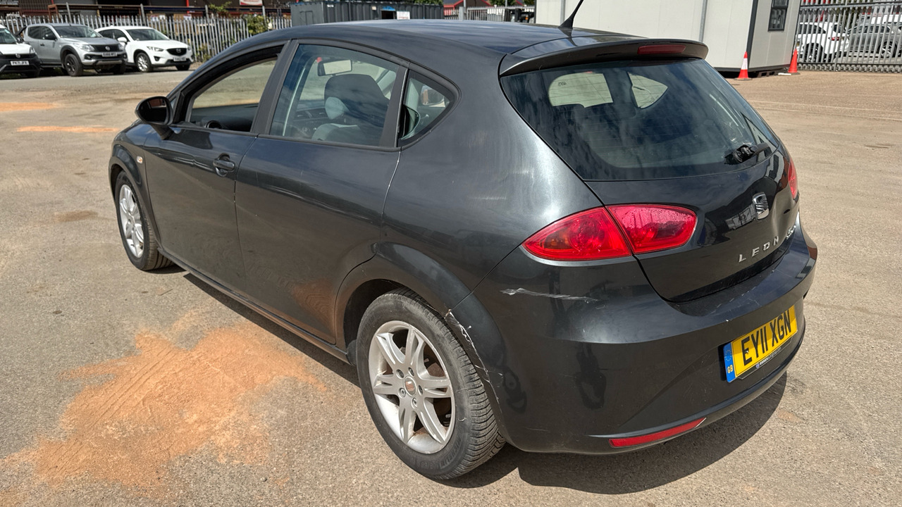 SEAT LEON 1.6 TDI CR - Hečbek: slika 3 SEAT LEON 1.6 TDI CR - Hečbek: slika 3