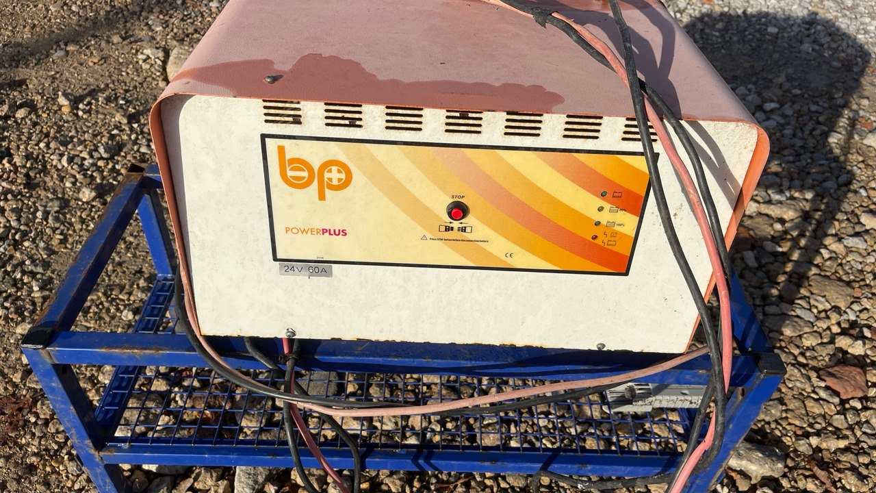 - Građevinska oprema: slika 4 - Građevinska oprema: slika 4