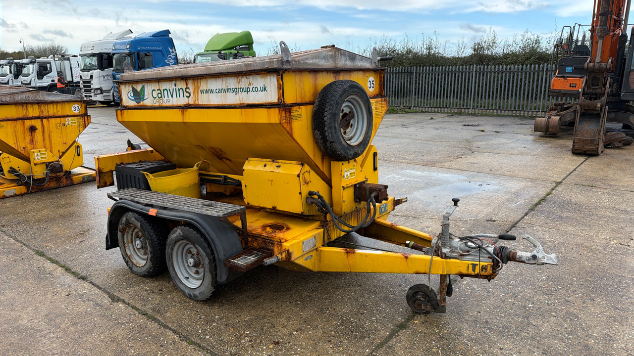 VALE CS1700 - Prikolica za prevoz radnih mašina: slika 2 VALE CS1700 - Prikolica za prevoz radnih mašina: slika 2